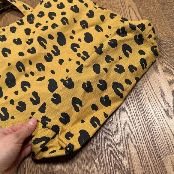 Sold - Picture 4 of 10